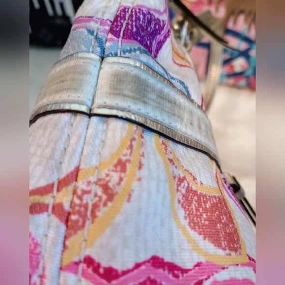 Coach Poppy Dream Multi Signature Optic Soulder Glam Tote Bag EUC - Picture 10 of 15